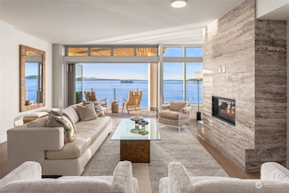 1250 Alki Ave SW Unit PH-G, Seattle, WA 98116
