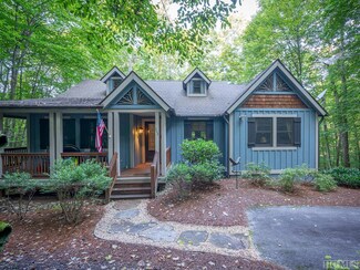 208 Grandview Dr, Tuckasegee, NC 28783