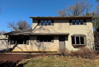 643 E Audubon Dr, Bloomington, IN 47408