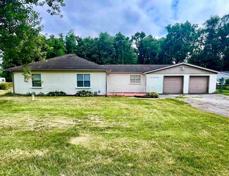 27426 Nelson St, Elkhart, IN 46517