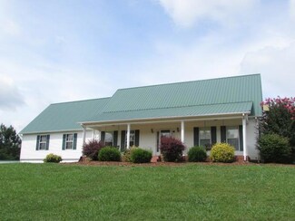 400 Cherokee Hills Dr, Loretto, TN 38469