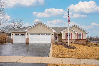 303 Prairie Hill Pkwy, Winnebago, IL 61088
