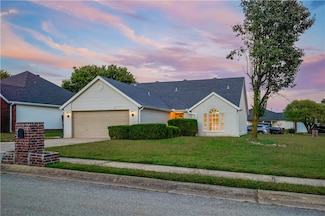 3011 Beaver Creek St, Springdale, AR 72764