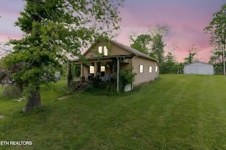 2170 Lone Mountain Rd, Tazewell, TN 37879