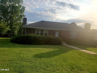 405 7th St, Newport, TN 37821
