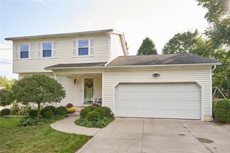 3305 Longwood Dr, Norton, OH 44203