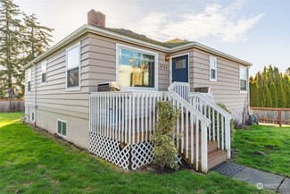 5764 2nd Ave, Ferndale, WA 98248