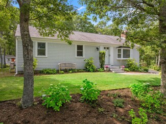 111 Cottonwood Rd, Harwich, MA 02645