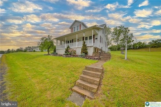 1642 Fairyland Rd, Lehighton, PA 18235