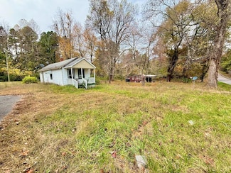 10001 E Colonial Trail Hwy, Crewe, VA 23930