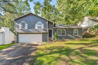 11801 Pleasant Forest Dr, Little Rock, AR 72212
