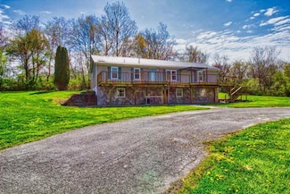 6276 S Packerton Rd, Claypool, IN 46510