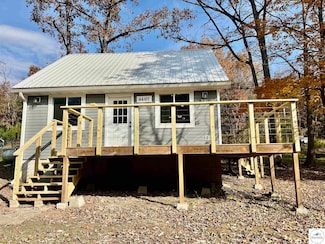 4339 Deer Run Rd, Stover, MO 65078