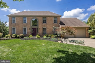 13 Periwinkle Dr, Mount Laurel, NJ 08054