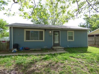 1932 S Catherine St, Wichita, KS 67213