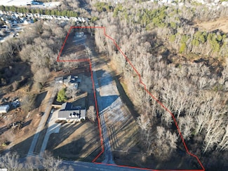 325 Bridges Rd, Simpsonville, SC 29681