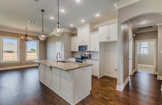 138 Ocean Lake Dr, Edgewood, TX 75117