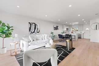 1017 Plover Way, Oceanside, CA 92057