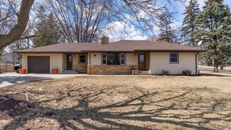 20 Elm Ave S, Maple Lake, MN 55358