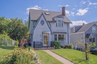 23 Clinton Springs Ave, Cincinnati, OH 45217