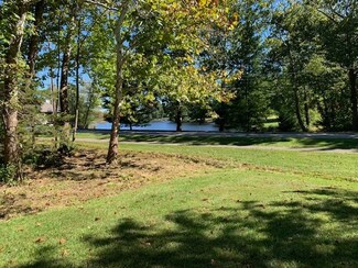 710 Terrace Lake Rd, Columbus, IN 47201