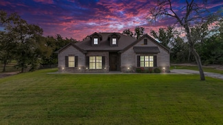 110 Oakwood Hills Dr, Paradise, TX 76073