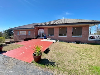 3297 Caverns Rd, Marianna, FL 32446