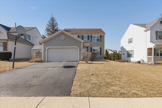 2152 N Green Valley Ln, Round Lake Beach, IL 60073