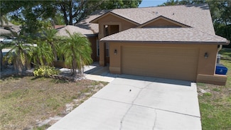 9511 Cypress Dr N, Fort Myers, FL 33967