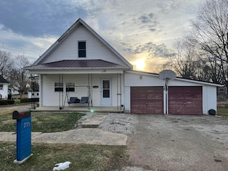 235 N Main St, New Holland, OH 43145