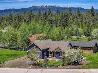 1034 Kaitlyn Loop, McCall, ID 83638