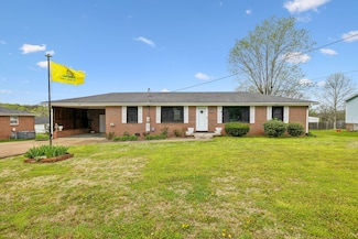 208 Academy Ave, Alexandria, TN 37012