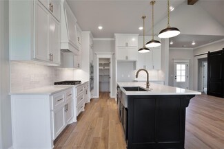 9200 Taggert Ln, Yukon, OK 73099