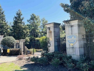 1775 Snapdragon Dr, Navarre, FL 32566