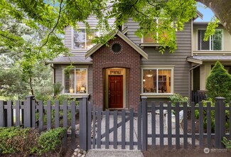 10715 Ross Rd Unit B, Bothell, WA 98011