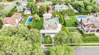 34 Ludlow Ave, Spring Lake, NJ 07762