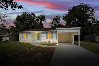 1043 Davis St N, Sulphur Springs, TX 75482