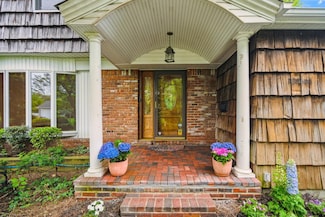 3 Erie Ct, Jericho, NY 11753
