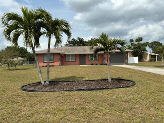 285 SW Bridgeport Dr, Port Saint Lucie, FL 34953