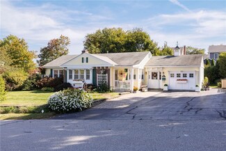 55 Bellevue Ave, Westerly, RI 02891
