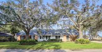 407 Beth Dr, Franklin, LA 70538