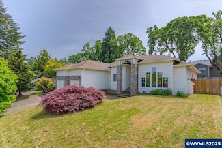 1689 Cinnamon Hill Dr SE, Salem, OR 97306