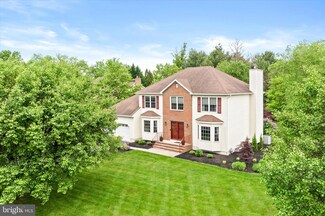 2 Country Meadow Ct, Trenton, NJ 08691