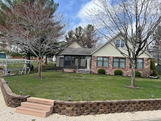 3944 E Thendara Dr, Gladwin, MI 48624