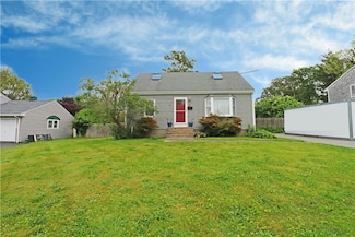 23 Sherman Ln, Middletown, RI 02842