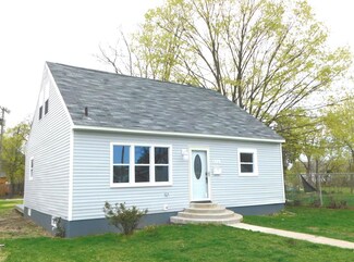 876 E Vineyard Ave, Benton Harbor, MI 49022