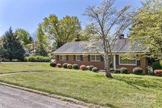 211 Tate St, Morganton, NC 28655