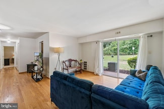 11362 Cherry Hill Rd Unit 1T102, Beltsville, MD 20705
