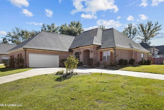100 Coldwater Cir, Clinton, MS 39056