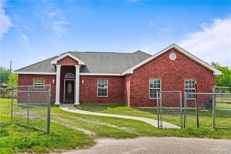 701 Flores Dr, Mission, TX 78572